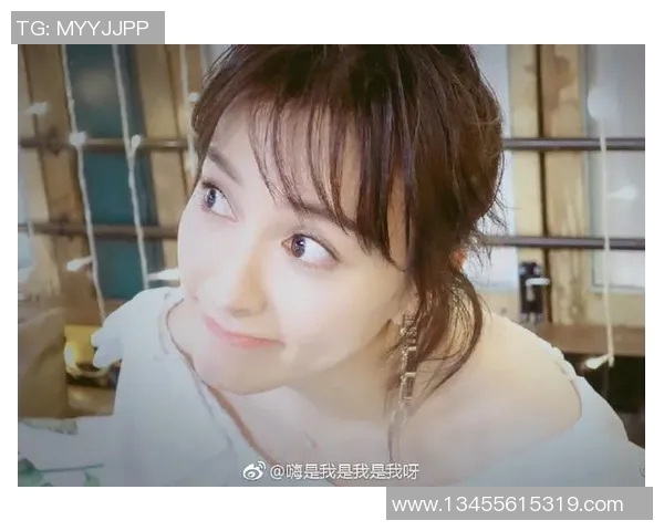 吴昕与足球城球星偶遇精彩瞬间引发热议网友纷纷留言点赞 吴昕与足球城球星偶遇精彩瞬间引发热议网友纷纷留言点赞