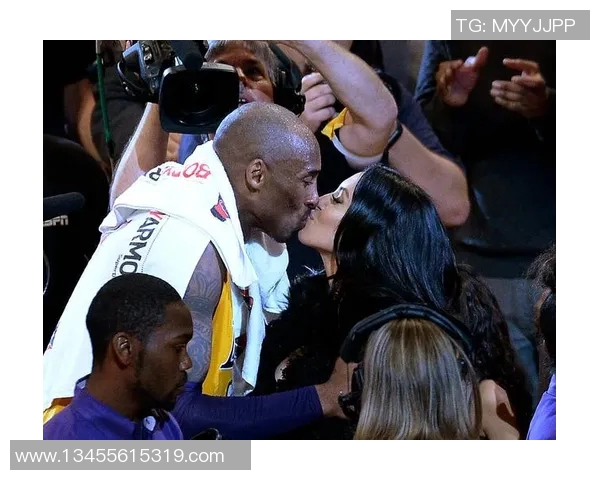 科比与足球队的深厚情谊与合作历程揭秘